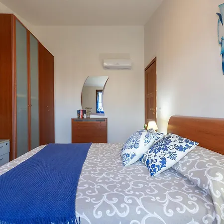 Su Sguardu 'e Su Mari By Interhome